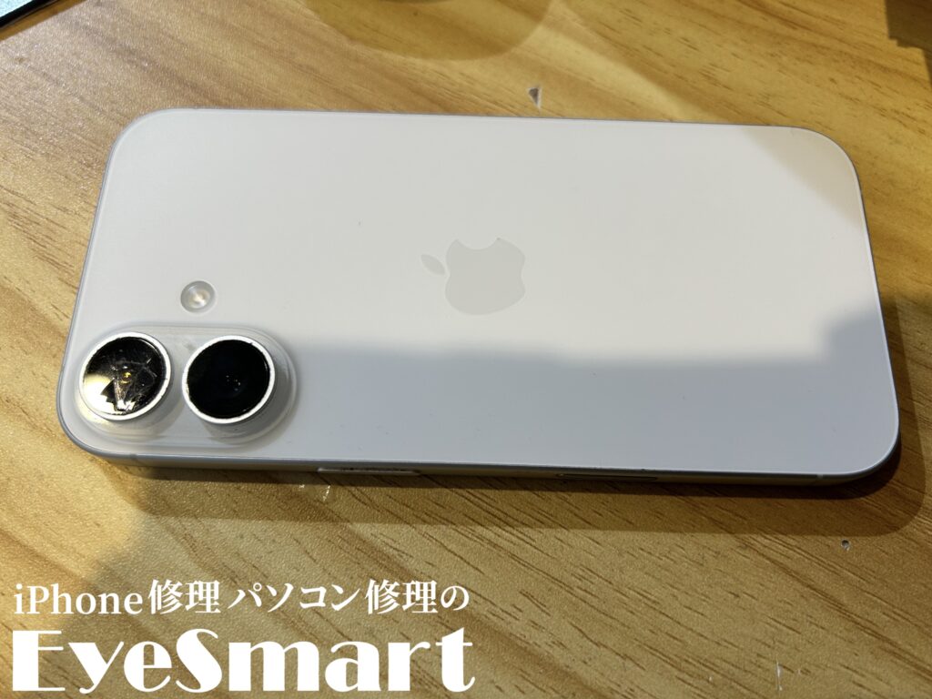 iPhone 16 カメラレンズが割れてしまっているところ