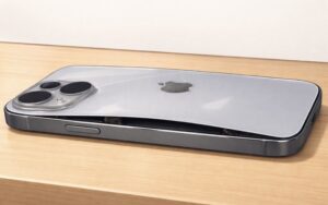 iPhone14が膨らんでいる危険